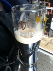 Irlanda, Dublin si brandurile sale:pub-uri, bere Guinness, muzica si dansuri irish live