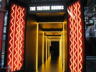 Irlanda, Dublin si brandurile sale:pub-uri, bere Guinness, muzica si dansuri irish live