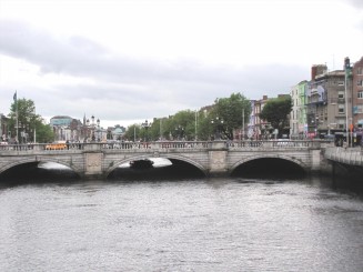 Irlanda, Dublin si brandurile sale:pub-uri, bere Guinness, muzica si dansuri irish live