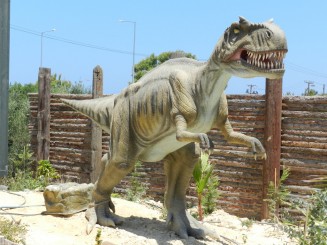 Dinosauria Park - inapoi in ere demult apuse