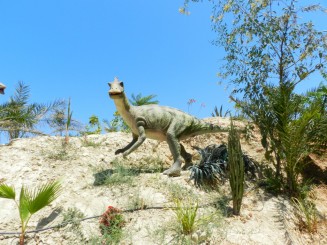Dinosauria Park - inapoi in ere demult apuse