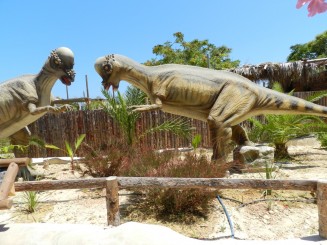 Dinosauria Park - inapoi in ere demult apuse