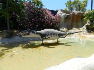 Dinosauria Park - inapoi in ere demult apuse