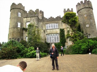Irlanda, Dublin, Castelul Malahide, exemplu de longevitate pentru o dinastie