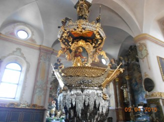 Biserica Maria Kronung-interior6-6-6Amvonul pescarilor