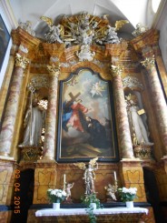 Biserica Maria Kronung-interior