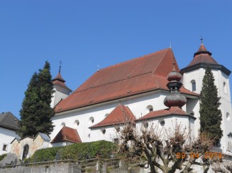 Biserica Maria Kronung