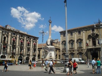 VEDERE CENTRU
