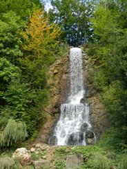 minunata cascada ... sa mananci si sa auzi aceasta cascada este visul oricarui muritor