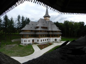 Manastirea Sapanta - Peri