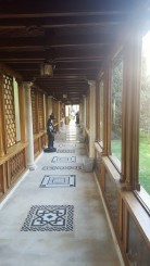 culoarul de iesit din palat