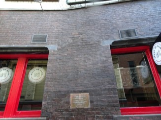 Pe urmele Beatles-ilor