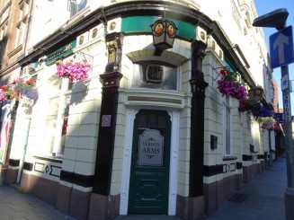 Pe urmele Beatles-ilor