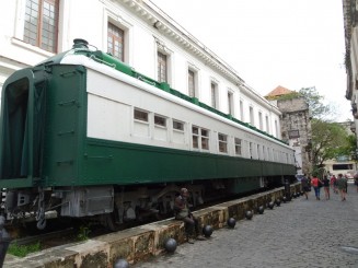 Forfota străzii, oameni, stări şi atitudini