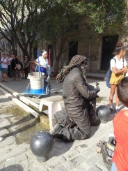 Forfota străzii, oameni, stări şi atitudini