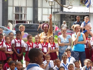 Forfota străzii, oameni, stări şi atitudini