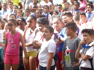 Forfota străzii, oameni, stări şi atitudini