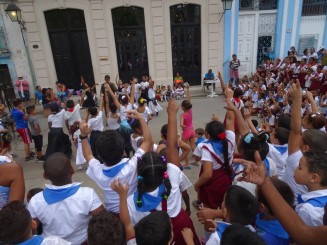 Forfota străzii, oameni, stări şi atitudini