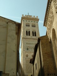Turnul bisericii Santa Magdalena