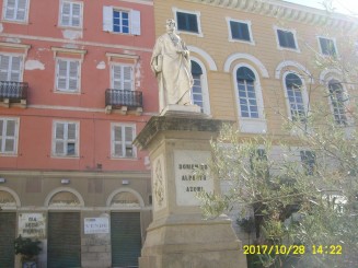 un oras cu amprenta vizibil catalana , un oras ce merita vizitat daca esti in zona