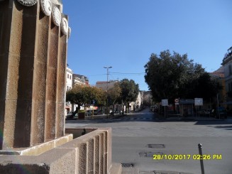 un oras cu amprenta vizibil catalana , un oras ce merita vizitat daca esti in zona