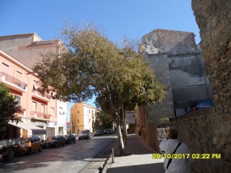 un oras cu amprenta vizibil catalana , un oras ce merita vizitat daca esti in zona