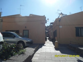 un oras cu amprenta vizibil catalana , un oras ce merita vizitat daca esti in zona