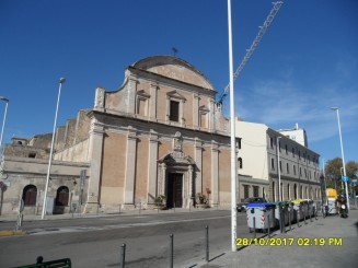 un oras cu amprenta vizibil catalana , un oras ce merita vizitat daca esti in zona