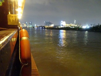 Croazieră pe râul Saigon