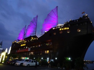 Croazieră pe râul Saigon