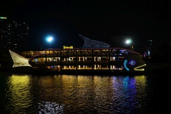 Croazieră pe râul Saigon