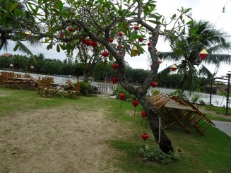 Fullmoon Town Restaurant