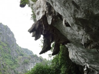 Ha Long Bay - Una din Cele şapte Minuni ale Naturii