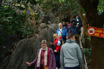 Ha Long Bay - Una din Cele şapte Minuni ale Naturii
