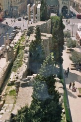 Zidurile vechii cetati romane