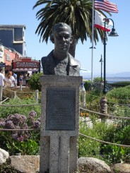 Monterey Bustul lui John Steibeck