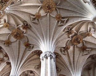 Interiorul Catedralei