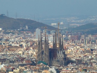 vedere de pe Monjuic: Sagrada Familia