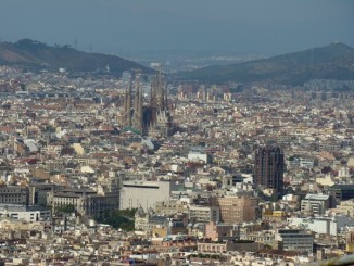 vedere de pe Monjuic: Sagrada Familia