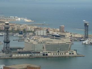 vedere de pe Monjuic: Port Vell si Barceloneta