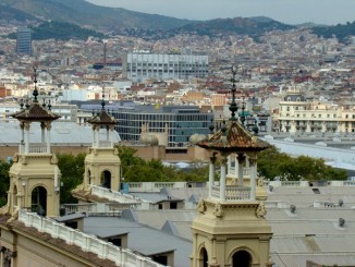 vedere de langa Muzeul National de Arta Catalana