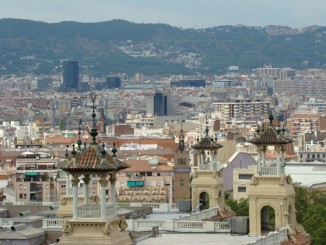 vedere de langa Muzeul National de Arta Catalana