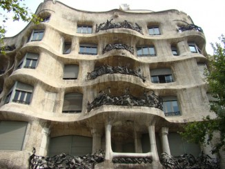 Pedrera - din fata