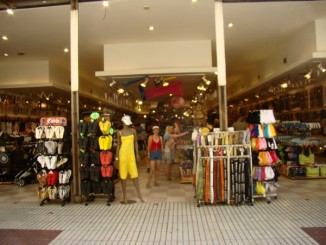 Calella - aleea de magazine