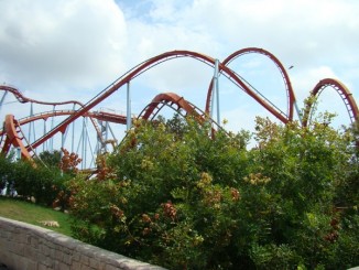 Port Aventura - roller coaster Dragon Khan