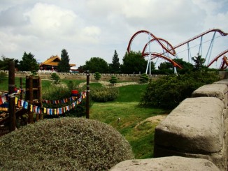 Port Aventura - roller coaster Dragon Khan