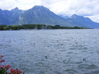 pe malul lacului Leman