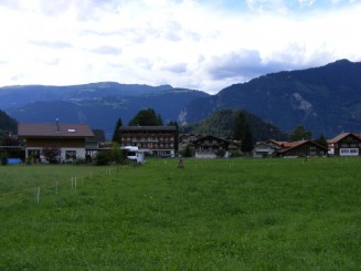 pe malul lacului Leman