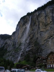 pe malul lacului Leman