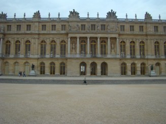 palatul de la Versailles si gradinile inconjuratoare